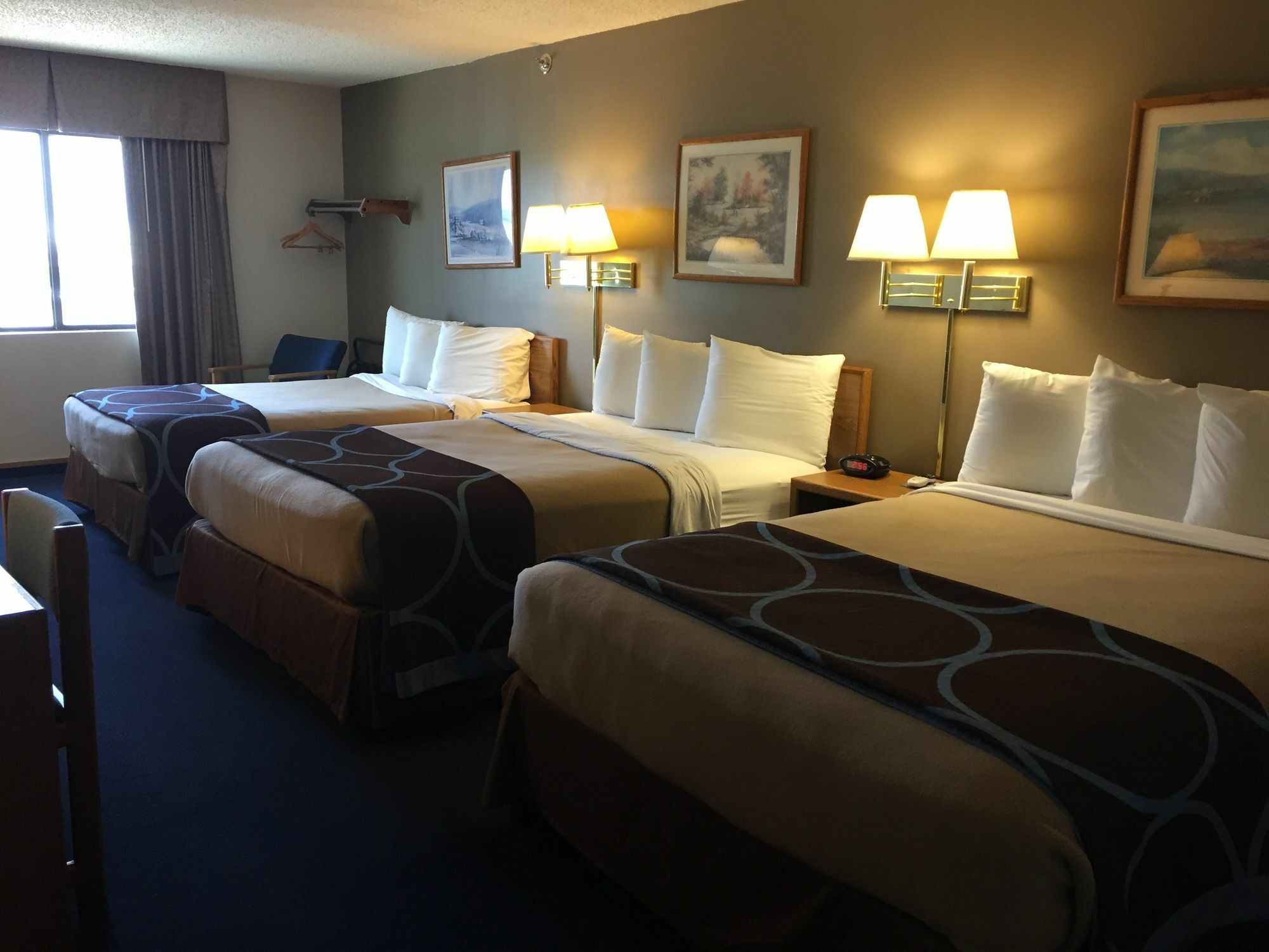 Super 8 By Wyndham Lincoln North Hotel Ngoại thất bức ảnh